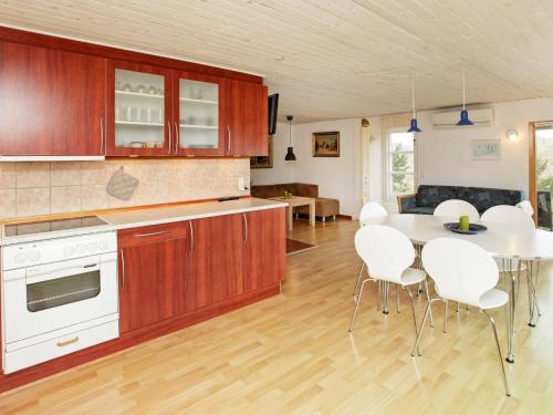 Holiday Home M�gevej II