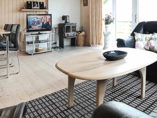 Three-bedroom Holiday Home In Ringk�bing 7