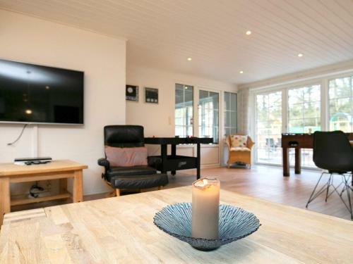 Six-bedroom Holiday Home In Ulfborg 5