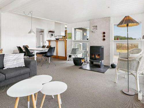 Three-bedroom Holiday Home In Humble 7