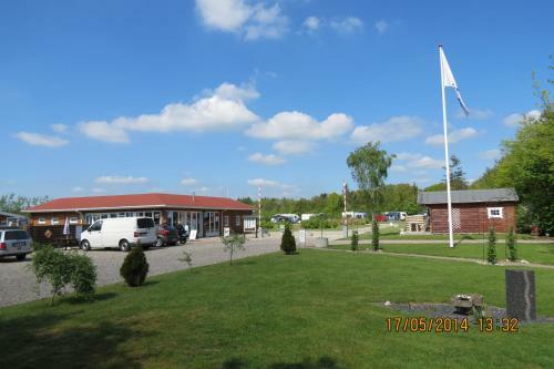 Holme � Camping & Cottages