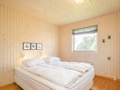 Three-bedroom Holiday Home In Humble 10