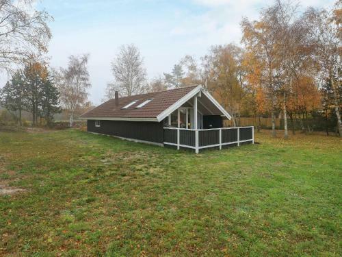 Three-bedroom Holiday Home In R�dby 9