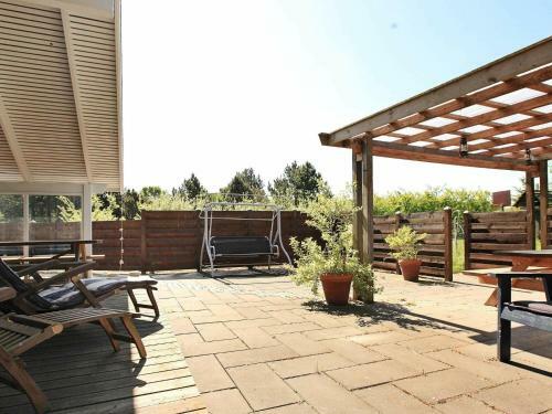 Three-bedroom Holiday Home In R�dby 30