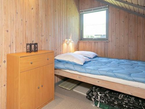 Three-bedroom Holiday Home In R�dby 33
