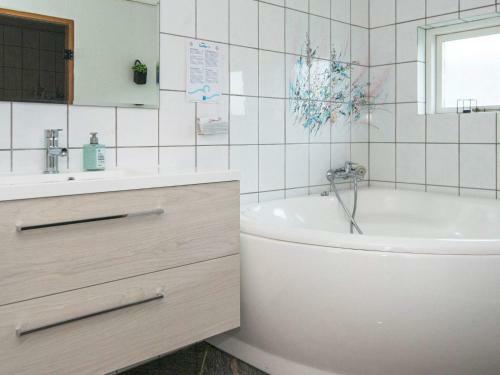 Four-bedroom Holiday Home In Haderslev 5