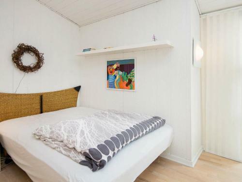 One-bedroom Holiday Home In Juelsminde 2
