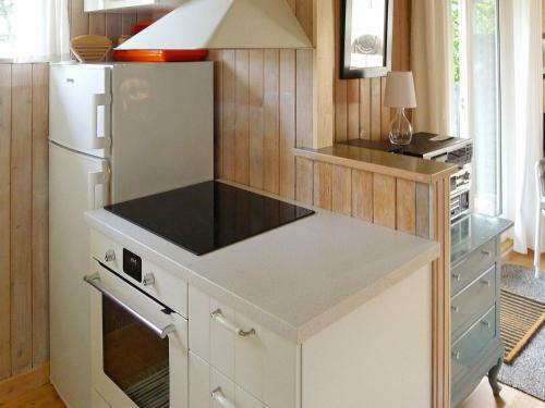 Two-bedroom Holiday Home In Otterup 5