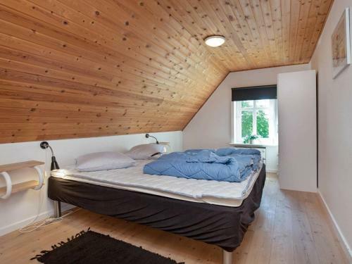 Five-bedroom Holiday Home In Fur 2