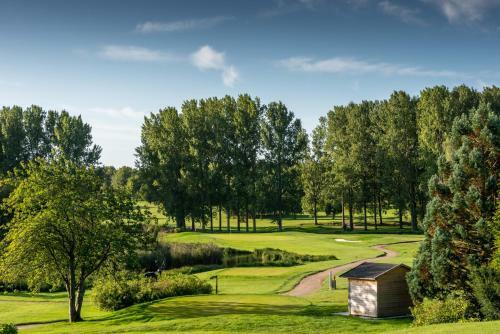 Bed & Breakfast Le Pavillon Du Golf D'arras
