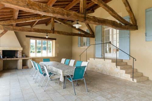 Beraut Villa Sleeps 16 Pool Wifi