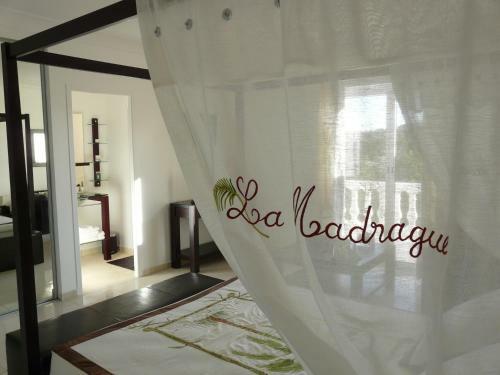 Hostal La Palmeraie Des Calanques