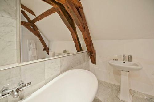 Agroturismo Jaulnay Chateau Sleeps 14 Pool Wifi