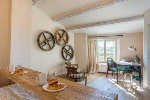 La Capelle-et-masmolene Villa Sleeps 6 Pool Wifi