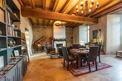 Hotel Le Castel Pierre - Maison Priv�e 4 �toiles - 18 Personnes