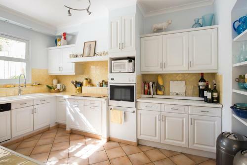 Mougins Villa Sleeps 12 Pool Air Con Wifi