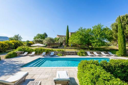 Oppedette Villa Sleeps 24 Pool Wifi