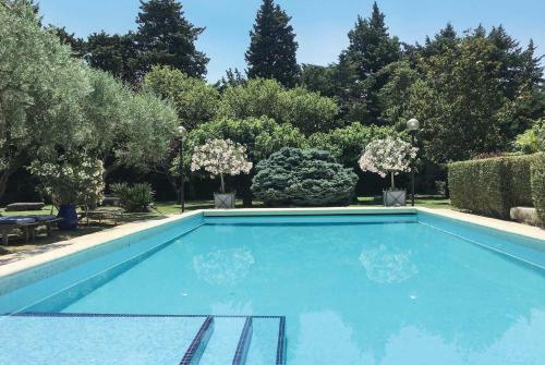 Noves Villa Sleeps 8 Air Con Wifi