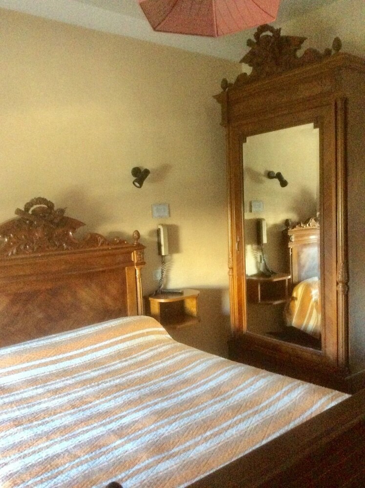 Hotel Du Commerce