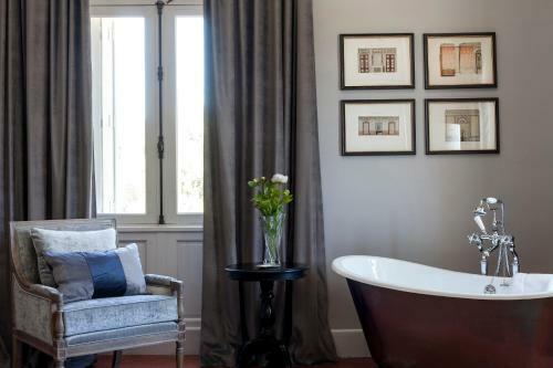 Hotel Ch�teau Saint Pierre De Serjac