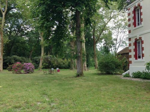 Bed & Breakfast Le Domaine De Lugazaut