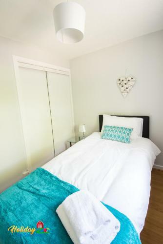 Premier - Kirkness Apartment