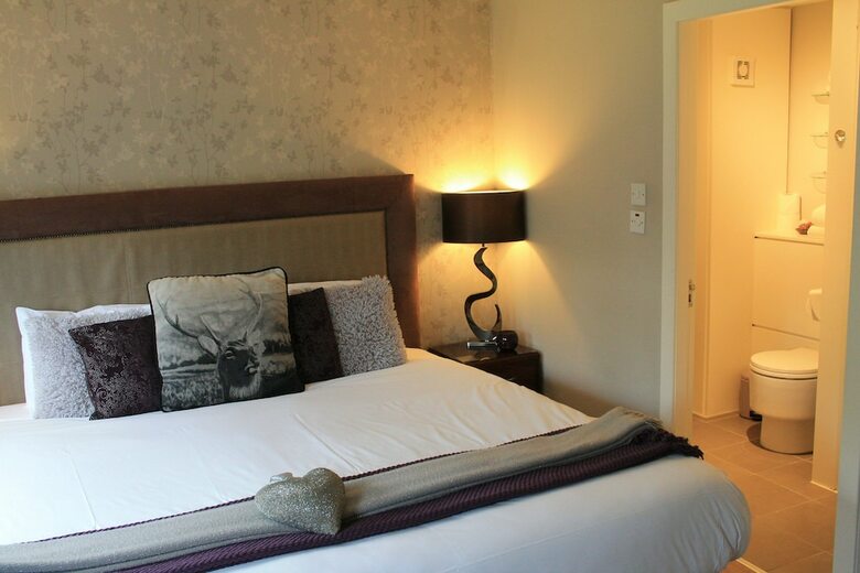 Gleneagles Village Apartments