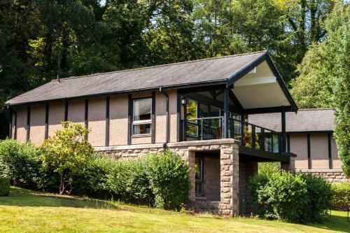 Cameron House Two Bedroom Detached Lodge L81