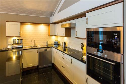 Cameron House Three Bedroom Detached Lodge L14