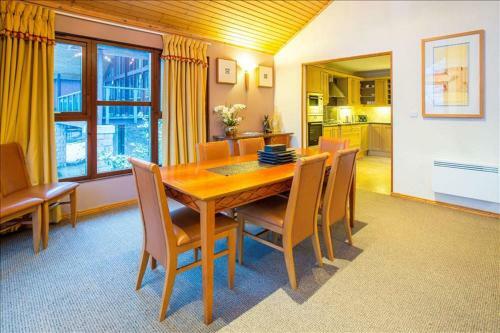 Cameron House Three Bedroom Detached Lodge L64