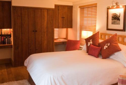 Posada Swan House