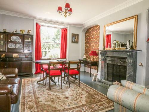 Benbole Farmhouse, Bodmin