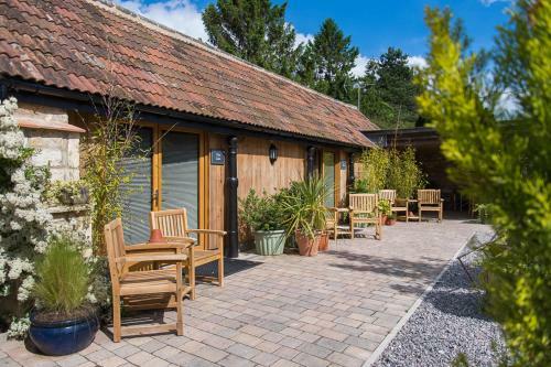 Bed & Breakfast Widbrook Barns