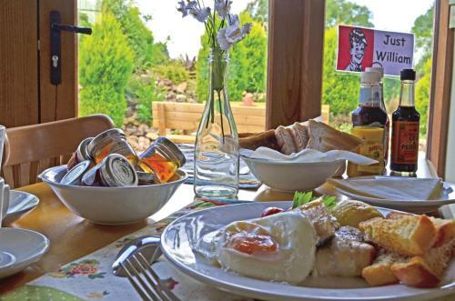Bed & Breakfast Widbrook Barns