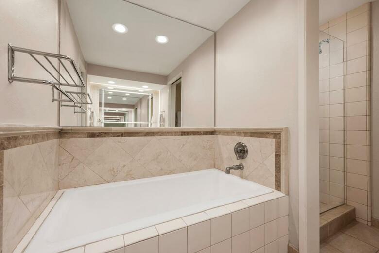 Hotel Rancho Bernardo Inn