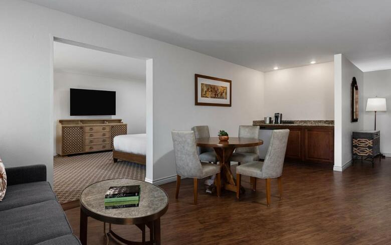 Hotel Rancho Bernardo Inn