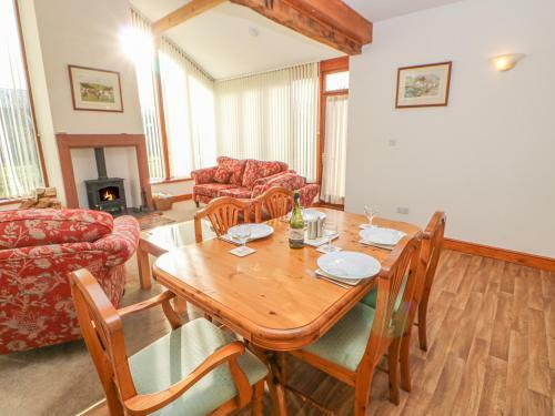 Swift Cottage, Brampton