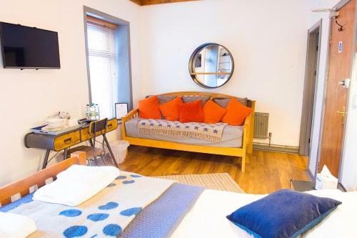 Bed & Breakfast Whitford's