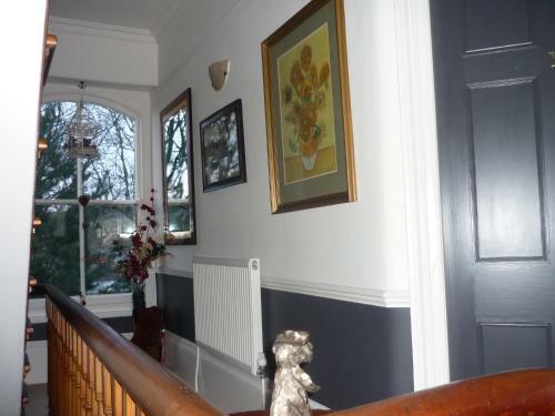 Hostal Alpine Lodge Guest House