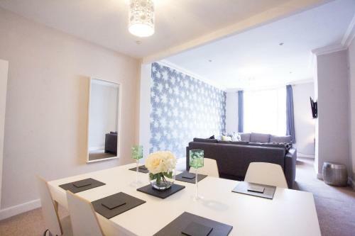 Bridge Street Apartment