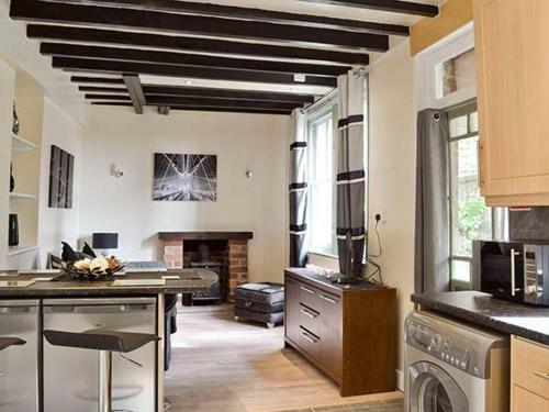 Ingle-nook Retreat
