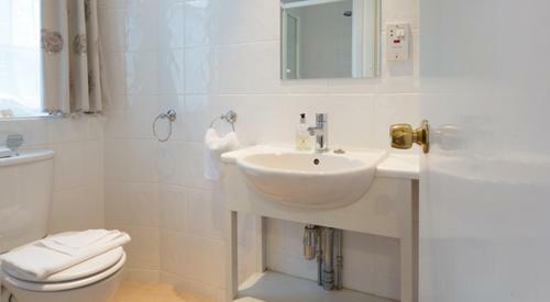 Abbots Brae Hotel