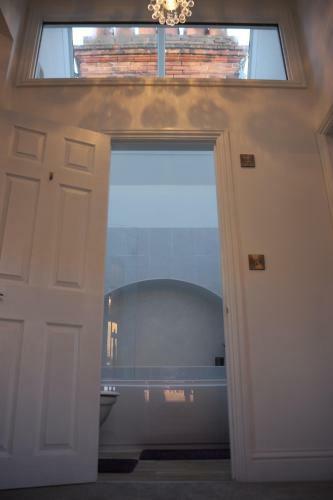 Skylight Apartment