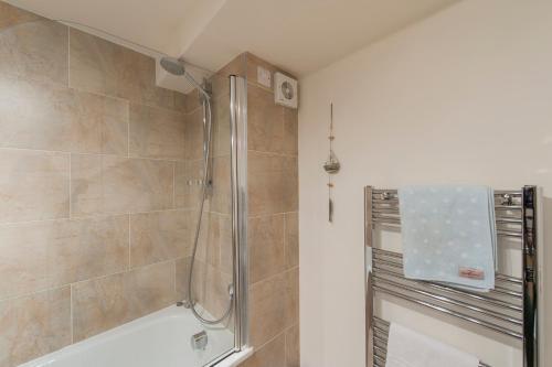 Jamaica Street Apartment