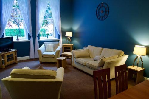 2 Bedroom Abbeyhill Apartment Sleeps 4
