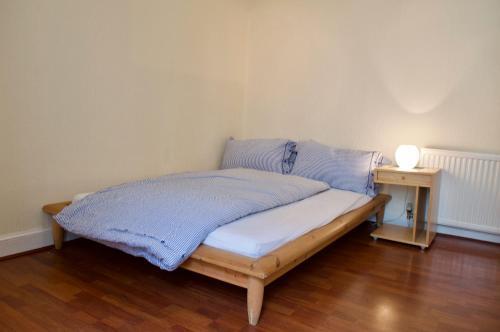2 Bedroom Apartment In Pleasance Accommodates 4