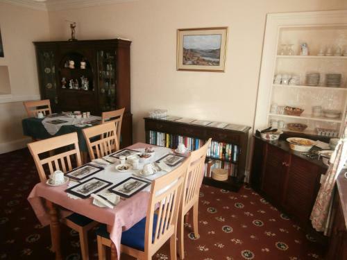 Hostal Monorene Guest House
