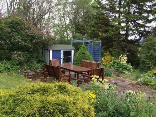 1 Craggan Cottage