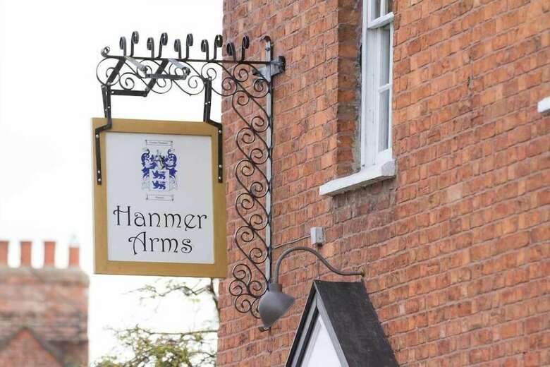 Hotel The Hanmer Arms