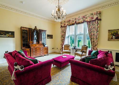 Hotel Crossbasket Castle